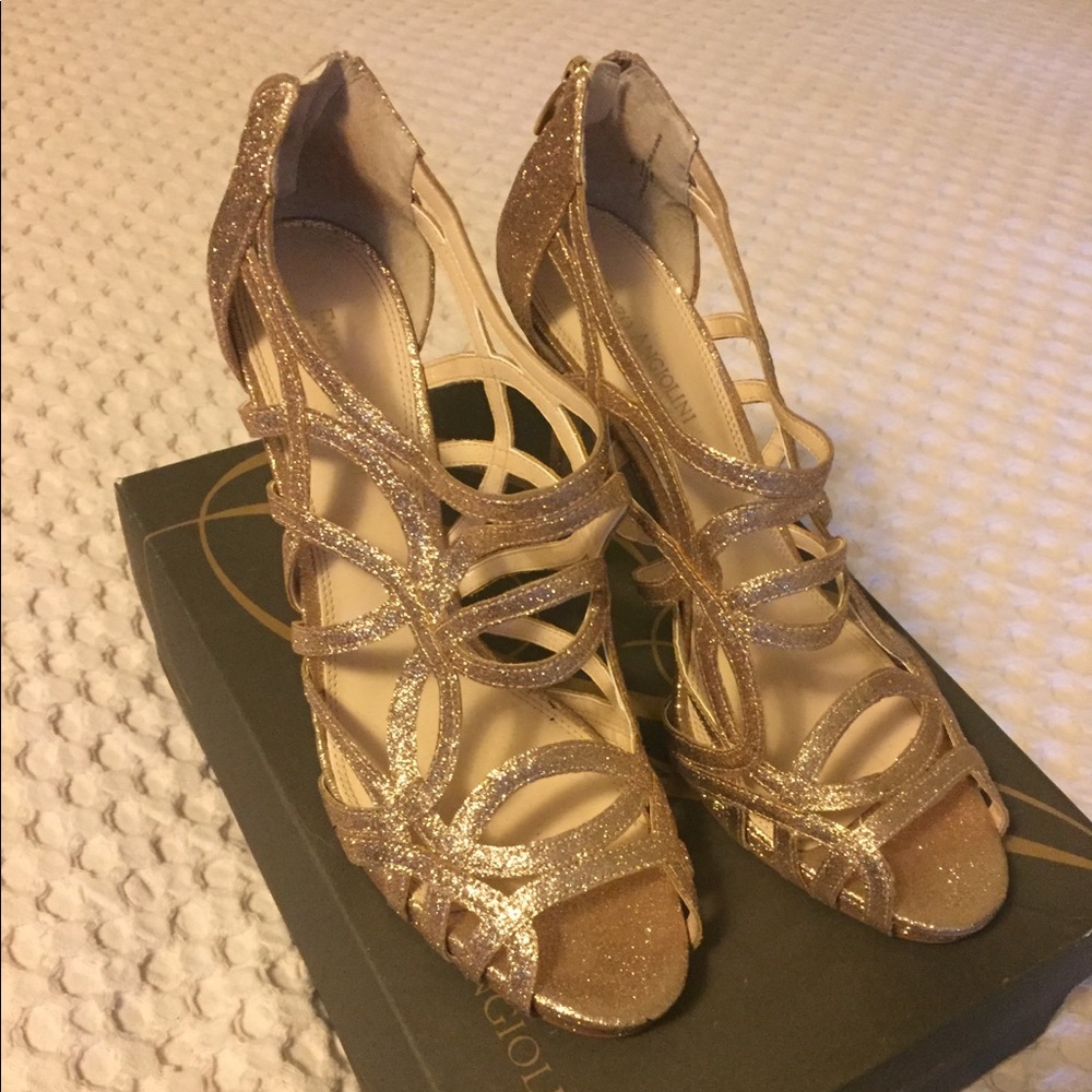 Enzo Angolini Golden heels 👠